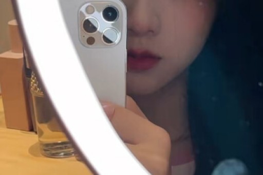 盲人女孩在盲道被电动车撞倒剧本