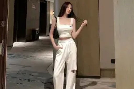 镜头演戏骗万众下播露形破伪装！主播夫妻店翻车笑尽荒唐