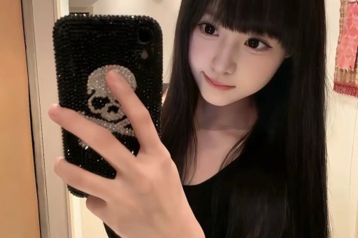 不恋爱人设骗了多少人？韩汶栩被曝同时谈多段感情粉丝：太恶心